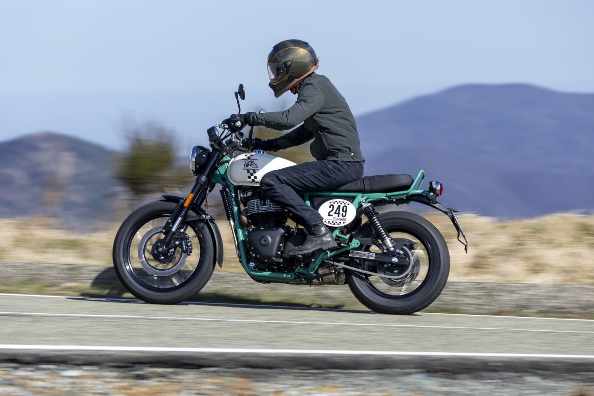 Royal Enfield Bear 650, la scrambler con 48 CV e un prezzo da urlo (ed è fatta dannatamente bene) +VIDEO+